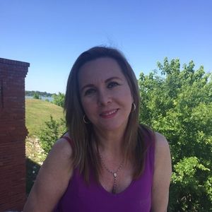 Meet your Posher, Luz amparo